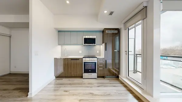 90 Glen Everest RD #407, Toronto E06, ON M1N 0C3