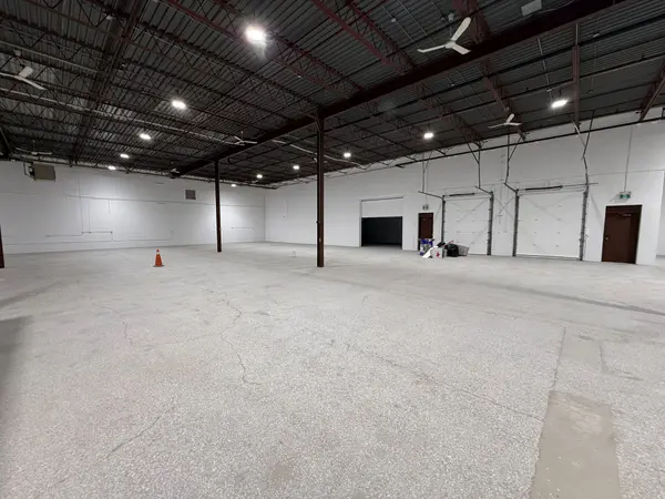 116 Viceroy RD #Unit 8-12A, Vaughan, ON L4K 2L8