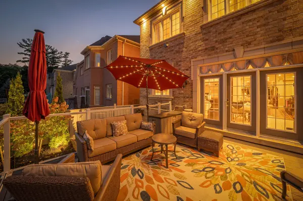 11 Beauvista CT, Vaughan, ON L4H 3G6