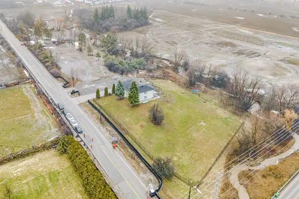 11075 Clarkway DR, Brampton, ON L6P 0W1