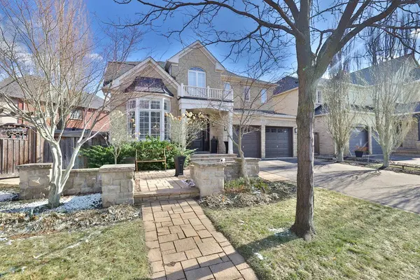 2121 Wildfel WAY, Oakville, ON L6M 0E4