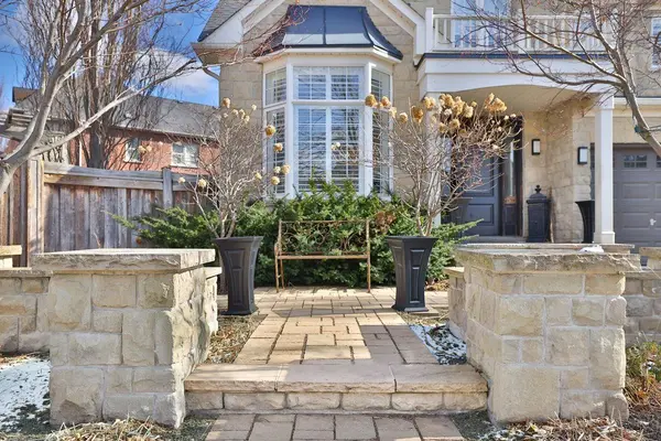 2121 Wildfel WAY, Oakville, ON L6M 0E4