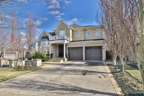 2121 Wildfel WAY, Oakville, ON L6M 0E4