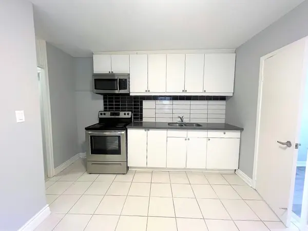 2 Thornton AVE #1, Toronto W03, ON M6E 2C9