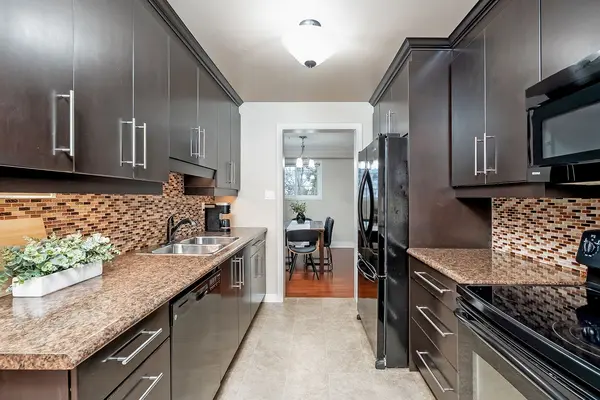 1278 Consort CRES, Burlington, ON L7M 1J7