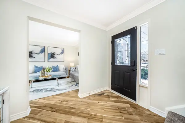 7 Birchway PL, Halton Hills, ON L7J 2X4