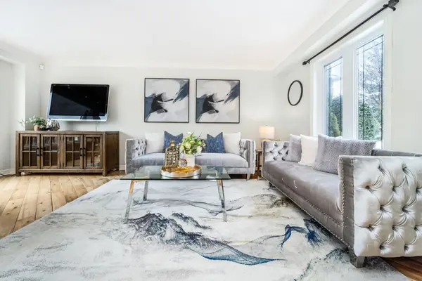 7 Birchway PL, Halton Hills, ON L7J 2X4