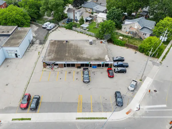 8 & 12 Oxford ST, Cambridge, ON N1R 1M2