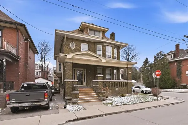 81 Carrick AVE, Hamilton, ON L8M 2W4