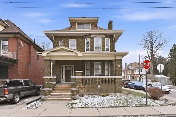 81 Carrick AVE, Hamilton, ON L8M 2W4