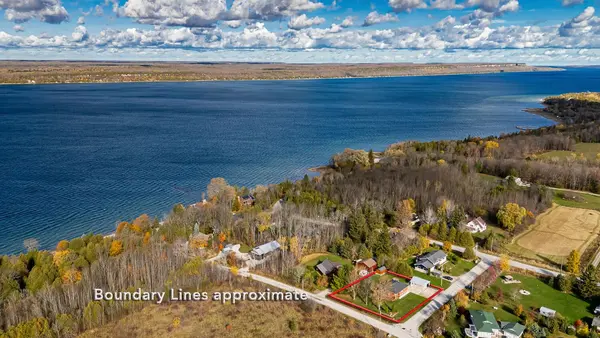 105 John ST, Georgian Bluffs, ON N0H 2T0