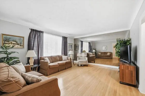 39 Appleford ST, Beacon Hill North - South And Area, ON K1J 6T7