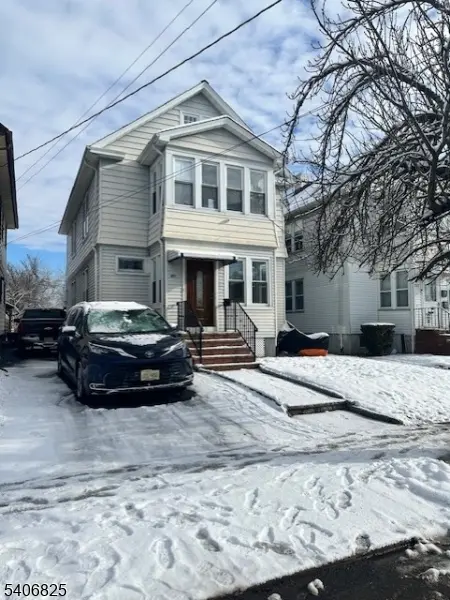 753 Myrtle St, Elizabeth City, NJ 07202