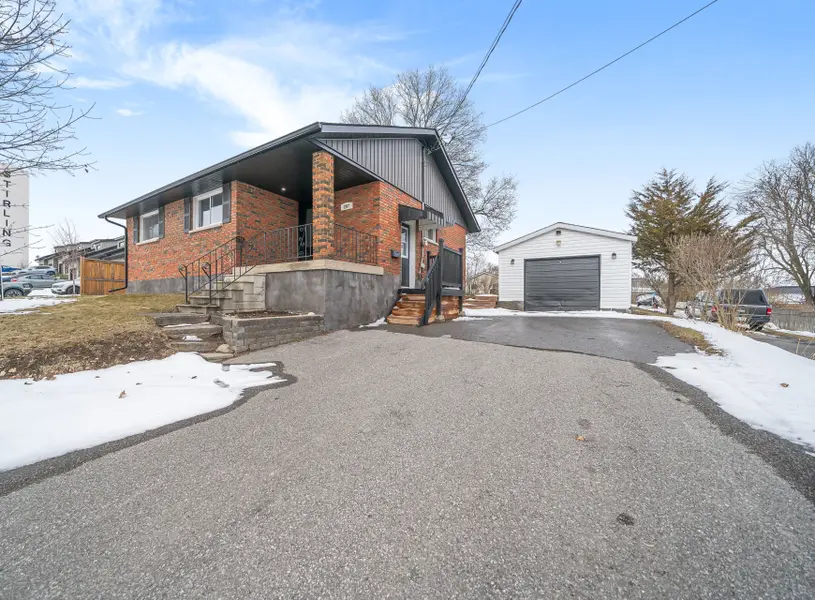 207 Baker ST, Stirling-rawdon, ON K0K 3E0