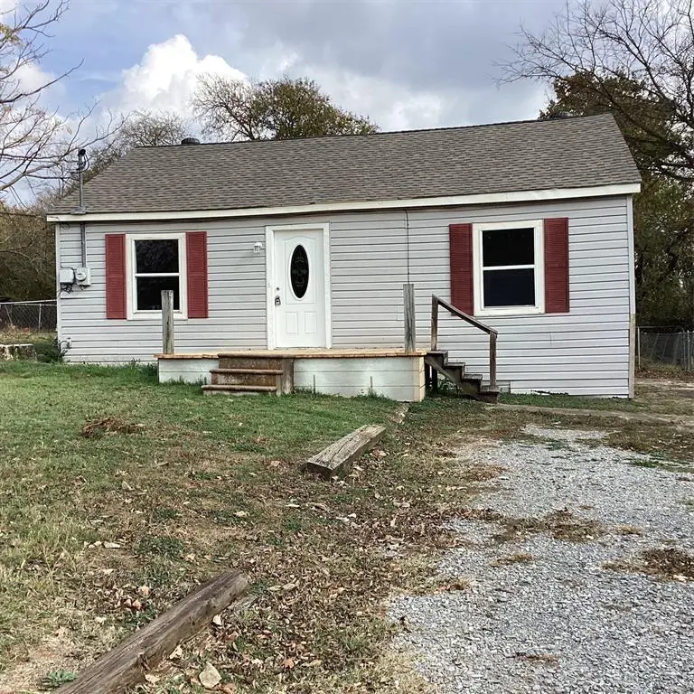 1506 S Travis Street, Denison, TX 75021