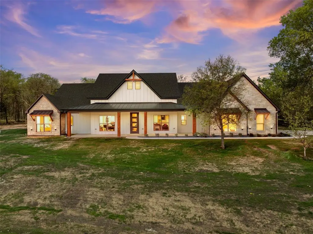 317 N Big Red Way, China Spring, TX 76633