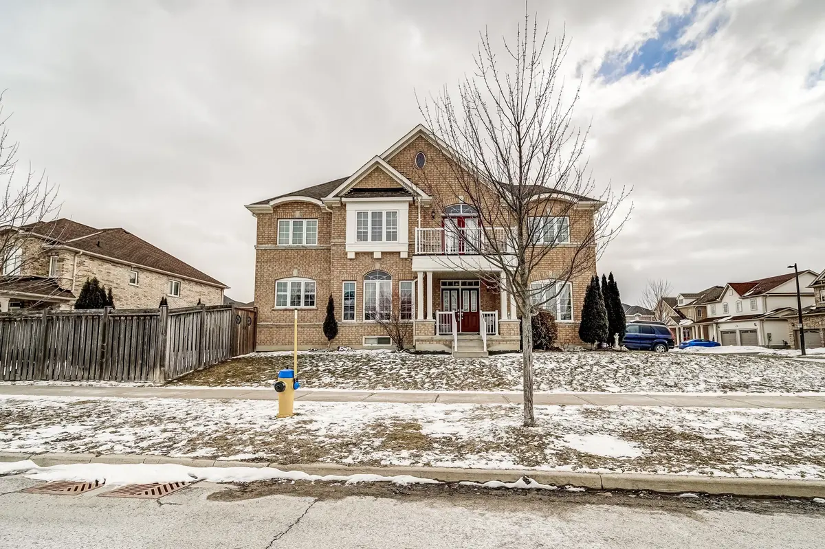 46 Bramsey ST, Georgina, ON L0E 1R0