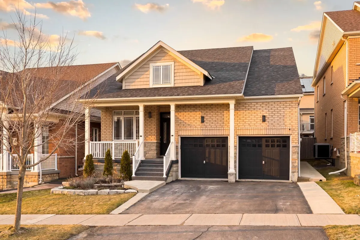 43 Milligan ST, Bradford West Gwillimbury, ON L3Z 0A5