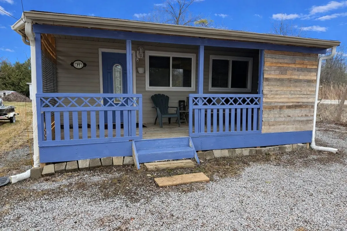 815 Lagoon DR, Georgina, ON L0E 1S0