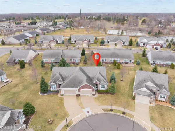 49539 Stillmeadow CT, Macomb Township, MI 48042