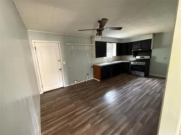 701 Perry, Santa Anna, TX 76878