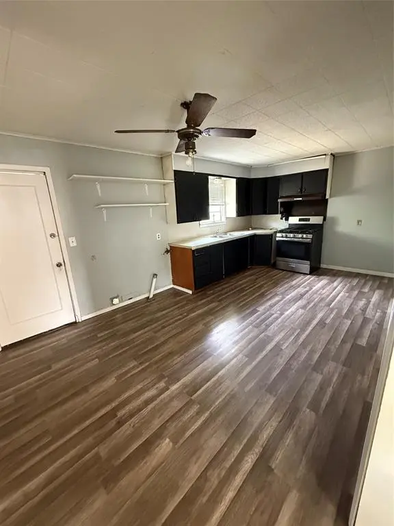 701 Perry, Santa Anna, TX 76878