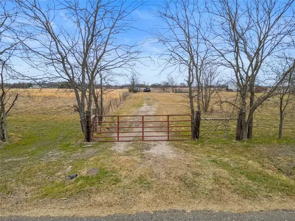 2475 County Road 2130, Greenville, TX 75402