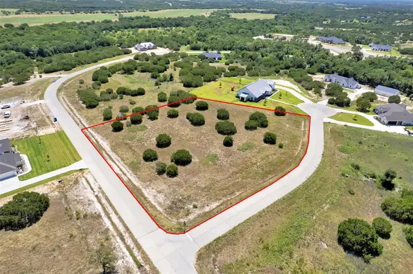 301 Elliott Court, Cresson, TX 76035
