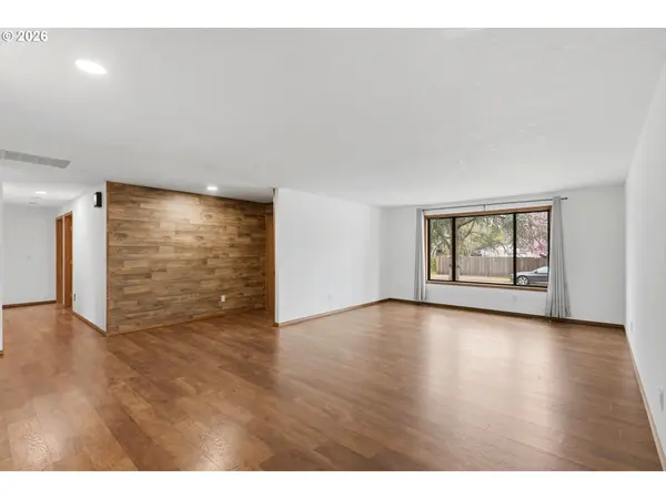 1418 HEMLOCK ST NW, Salem, OR 97304