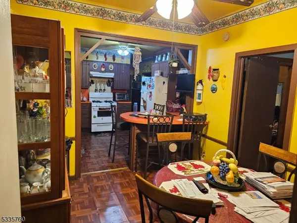 60 Murray Ave, Paterson City, NJ 07501