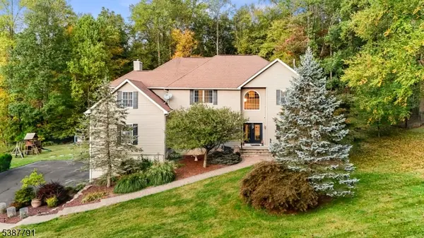 14 Sabine Ln, Hardyston Twp., NJ 07416
