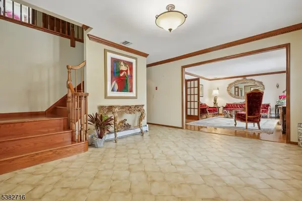 32 Nancy Terrace, Washington Twp., NJ 07853