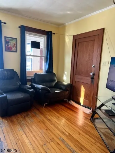 753 Myrtle St, Elizabeth City, NJ 07202