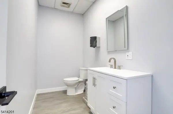 980-PT986 Dehart Pl, Elizabeth City, NJ 07202