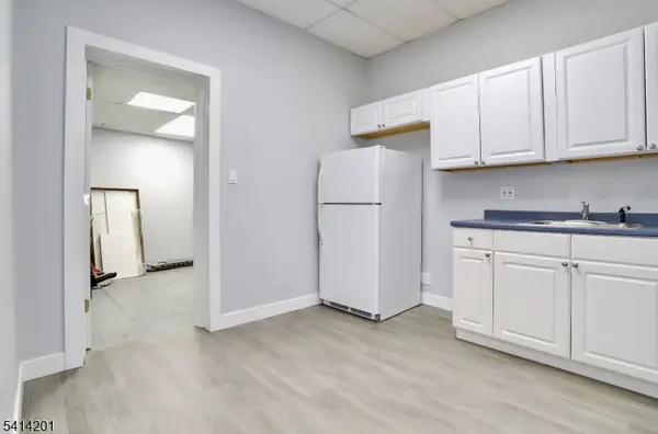 980-PT986 Dehart Pl, Elizabeth City, NJ 07202