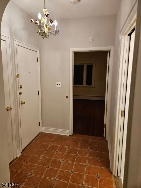 653 New York Ave, Lyndhurst Twp., NJ 07071