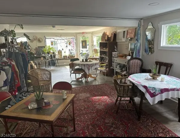 12 Creek Rd, Milford Boro, NJ 08848