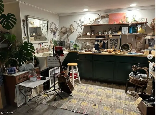 12 Creek Rd, Milford Boro, NJ 08848