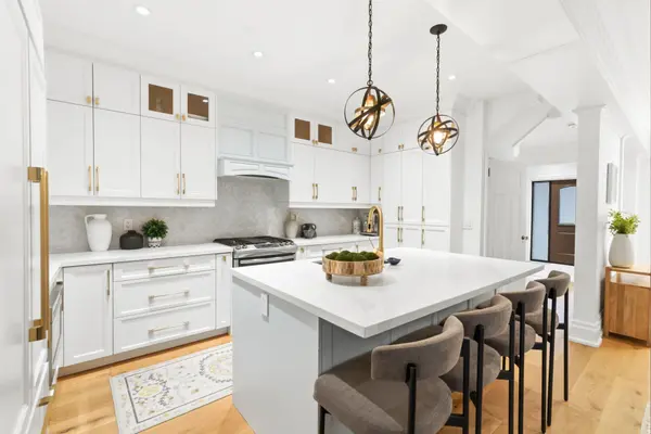 52 Stibbard AVE, Toronto C10, ON M4P 2C2