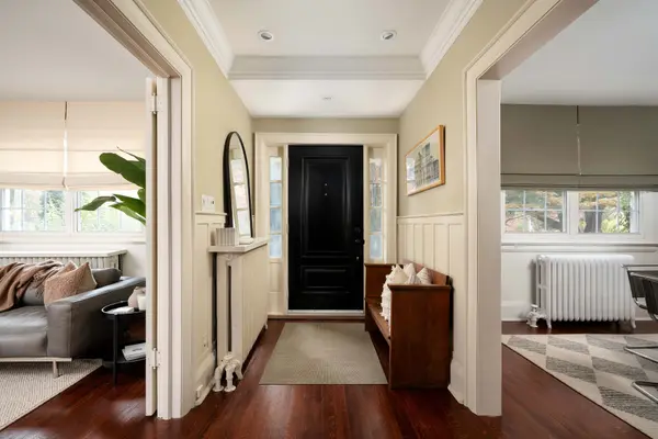 22 Claxton BLVD, Toronto C03, ON M6C 1L8