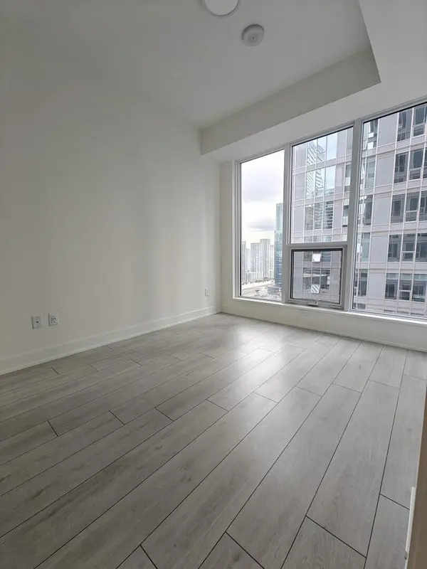 15 Mercer ST #2303, Toronto C01, ON M5V 1H2