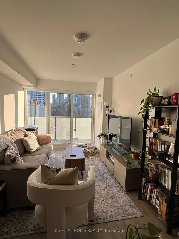 575 Bloor ST E #1211, Toronto C08, ON M4W 0B2