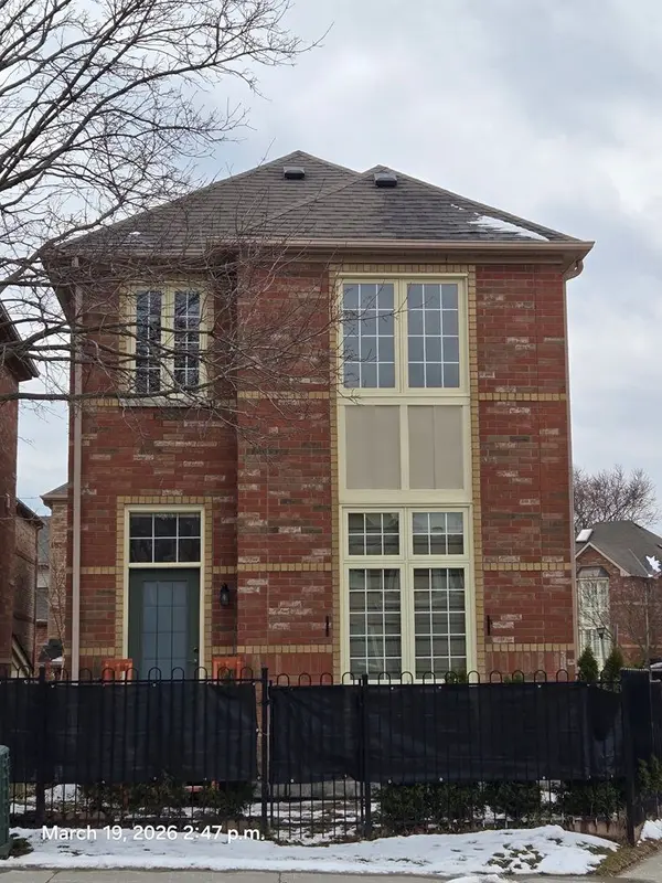 33 Guildpark Pathway, Toronto E08, ON M1J 3P1