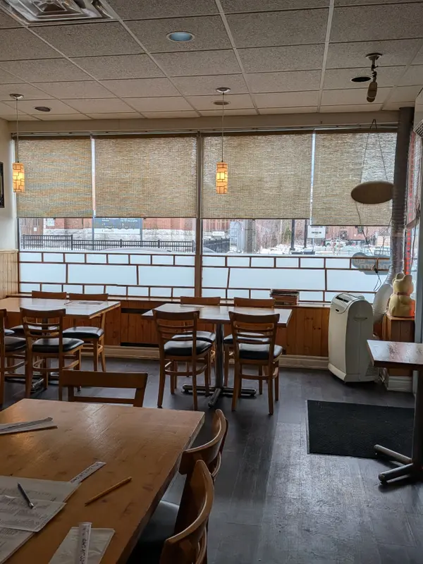 46 Simcoe ST N #Main Floor, Oshawa, ON L1G 4S1