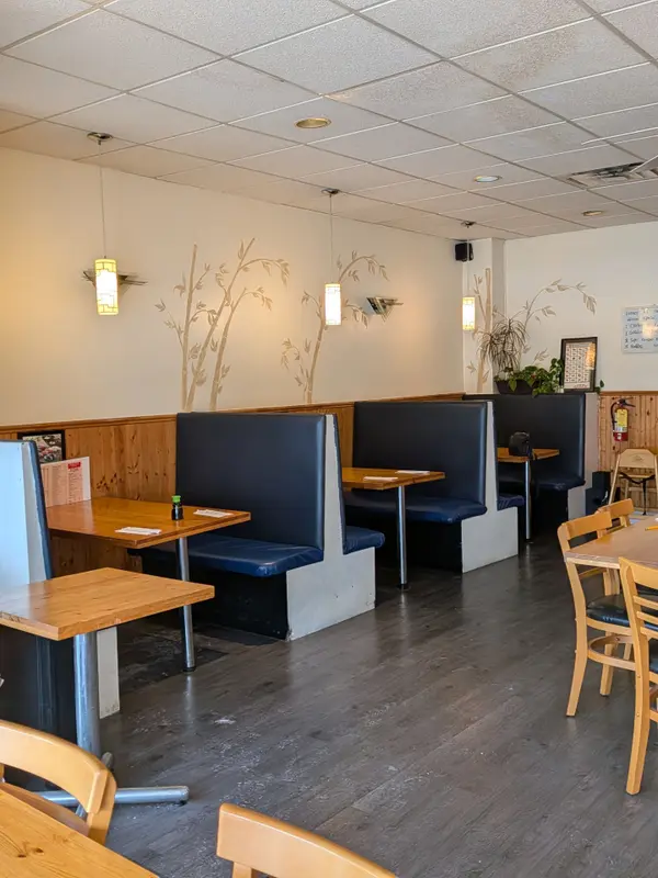 46 Simcoe ST N #Main Floor, Oshawa, ON L1G 4S1