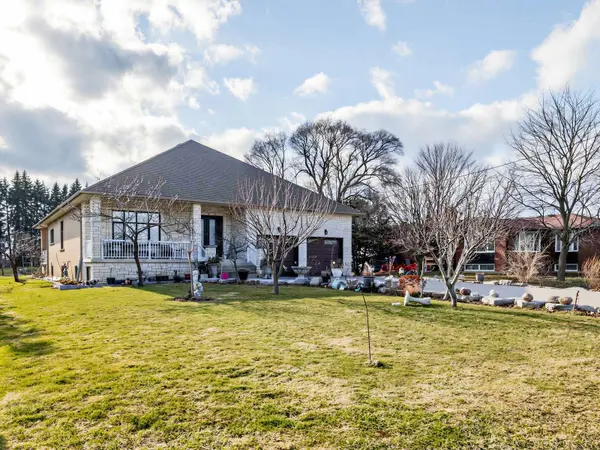 40 Simmons ST, Vaughan, ON L4H 4X7