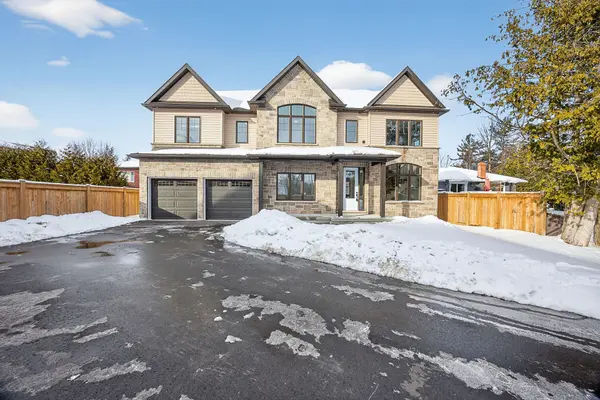 28 St. George ST, Georgina, ON L0E 1L0