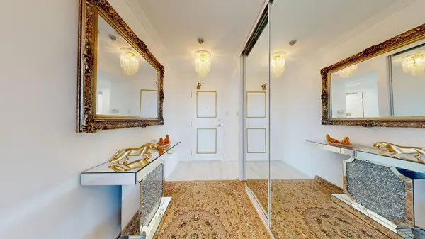 7440 Bathurst ST #410, Vaughan, ON L4J 7K8