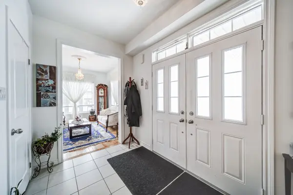 46 Bramsey ST, Georgina, ON L0E 1R0