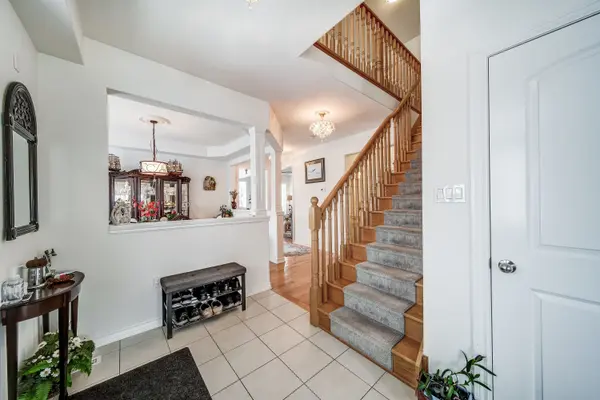 46 Bramsey ST, Georgina, ON L0E 1R0